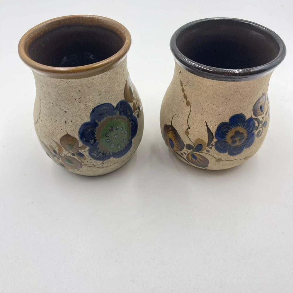 Set of‎ 2 Ceramic Vases Guanajuato Telpacti Mexico Hand Painted Floral